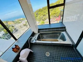 まるごと貸切別荘　全部屋海を眺める炭火BBQ 温水プール付き　白良浜車3分、千畳敷、三段壁徒歩圏 - Image 2