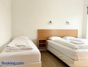 Lonid Apartment - Image 3