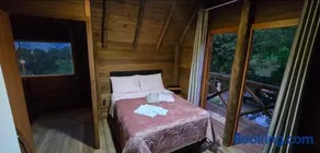 Chalé Familiar com Jacuzzi e Piscina - Image 2