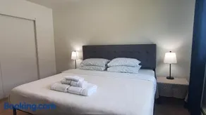 Jewel Lake Apartment - Image 4