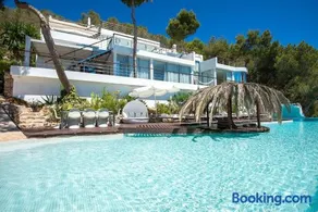 Villa Roca Ibiza - Un Paraíso Premium a solo 10 minutos de la ciudad de Ibiza y de las playas Cala Jondal y Salinas - Image 1