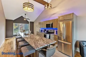 Pet Friendly Townhouse in Edwards Community - Image 1