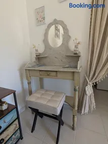 La chambre de Ptitruc au coeur du maquis - Image 4