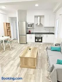 Apartamento Reformado 3 habitaciones AC - Image 1