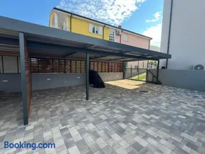 Apartmen ARMINAN 52 TERRACE, POOL FREE PARKING -NOVIGRAD - Image 2
