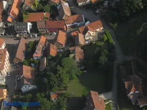 Au Pied du Chateau - Image 2