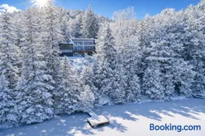 4-BR Villa on the Lake with hot tub near Tremblant - Image 1