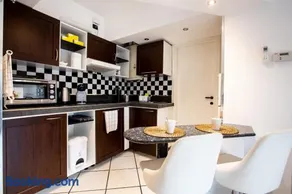 Monza-Center, Modern Apartment - Image 4