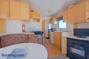 The 'Croyde' Caravan - Image 2