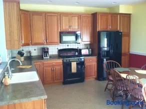Big Boulder at Killington – 2 Miles to Killington with Hot Tub, Sauna, and Views - Image 5