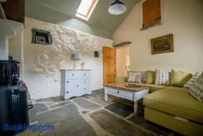 Fermoyle Properties Carleys Cottage - Image 5