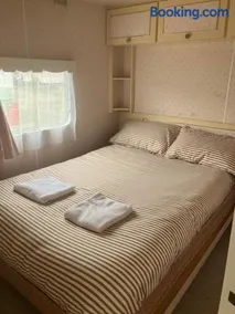 Hollie’s Hemsby holidays - static caravan - Image 4