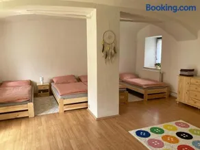 Příjemný apartmán se zahradou - Image 1