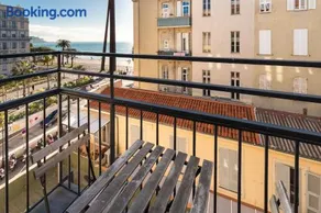 Prestige Apartment, near the beaches - Image 5