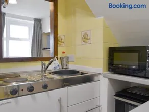 Cosy Cottage - Image 3