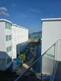 The beach front Condo - Image 4