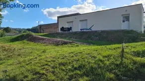 Maison d'hôte au bord de la Rivière avec jacuzzi - Image 2