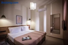 Ermioni Luxury Suite Beachfront 1 minute from the beach - Image 3