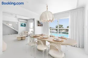 WhitsunStays - The Cyclades - Image 2