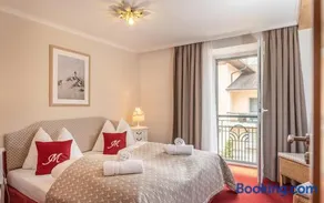 Hotel Mutz Garni - Image 2