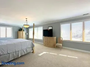 Cove Manor - Image 3