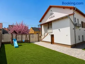 Zója Apartmanház - Image 2