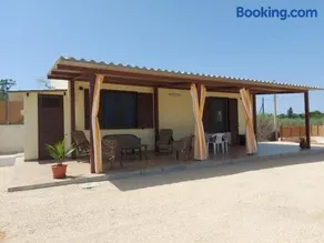 Little Holiday House - Image 1