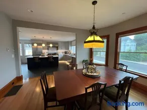 Forever Green Manor - 6 bedroom - Stunning Ocean Views - Image 2