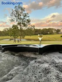 Hunter Valley Wine Country Escape - Spa, Pool, Firepit and Woodfired Pizza Oven - Keldan On Bell - Image 1