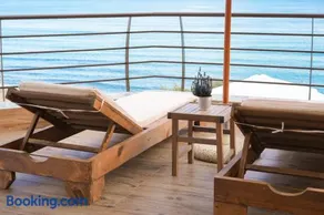 Aegean Balcony Apartment - Image 1