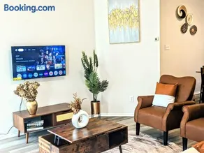 Luxury Living at Your Doorstep - Image 1