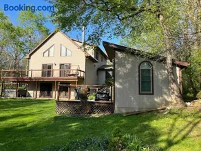 Lake Lovers Hideaway Near Lake Geneva - Image 3