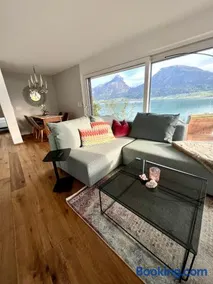 Lakeview Studio - Image 5