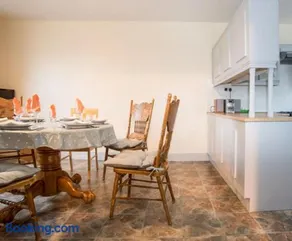 Hillview Holiday Home - Image 4