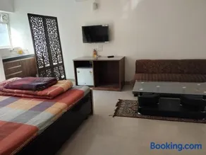 Newly Renovated Apartment in Omaxe - Married Couple Only - Image 2