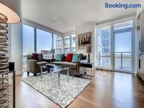 Global Luxury Suites at Sky - Image 4
