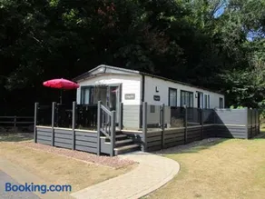 W16 Hoburne Devon Bay -Woodland View Exec Van - Hot Tub - Private Parking - Hoburne Devon Bay - Image 2