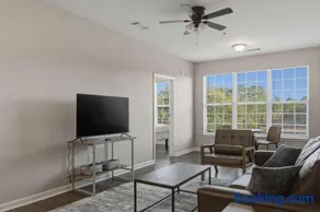 New Spacious Stay Close to UNC-P with Gym & Pool - Image 3