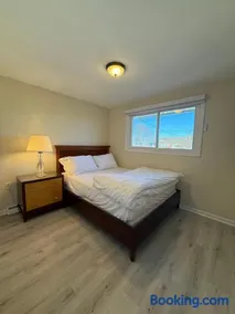 Niagra Luxury Home - Image 4