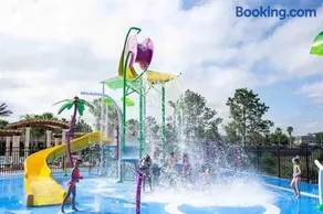 Minutes to Disney, Free Water Park & Private Pool - Image 1