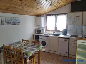 Chalet confortable avec terrasse - 4 personnes - API-1-52-908 - Image 1