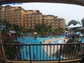 Theme Park View Studio @ Gold Coast - Image 1
