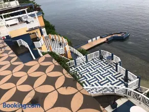 Moxons Beach Club - Image 2