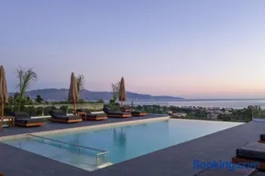 Infinite View Villa - Image 1