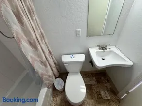Fairmount Motel - Image 2