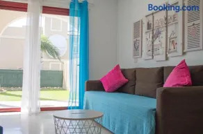 Cozy Apartment with Garden - Image 2