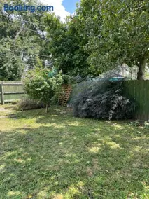 Private downtown cottage - Image 2