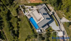 Villa Invicta with 17m pool and bay view - Image 4
