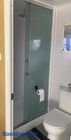 Quite escape - Image 2