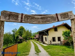 Home in Heaven I Historical Log House - Image 1